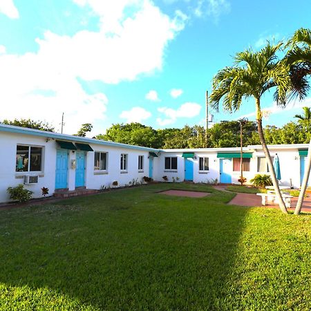 Hallandale Beach Motel With Free Parking And Full Kitchen ! No Extra Fees! Accepting Cash! Bagian luar foto