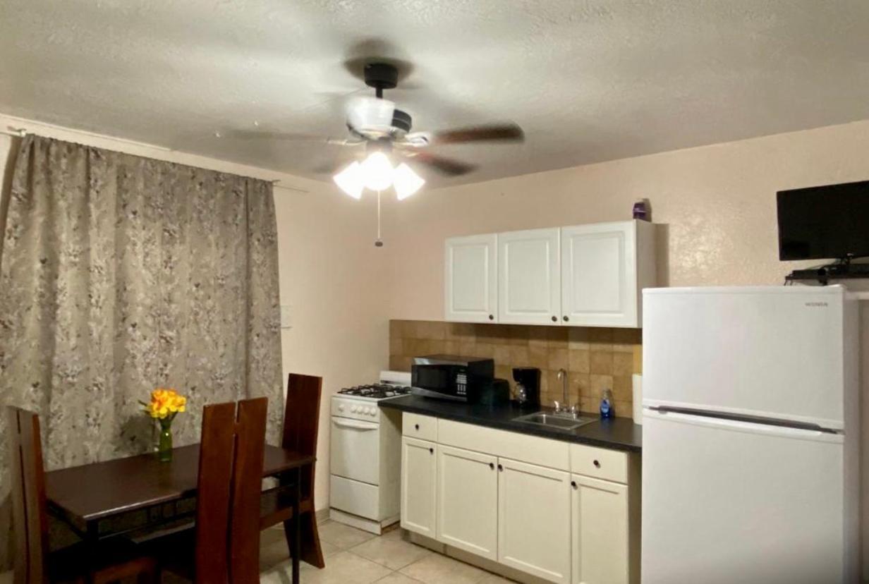 Hallandale Beach Motel With Free Parking And Full Kitchen ! No Extra Fees! Accepting Cash! Bagian luar foto