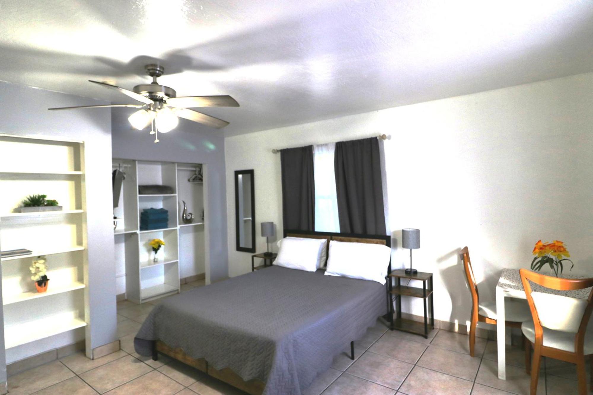 Hallandale Beach Motel With Free Parking And Full Kitchen ! No Extra Fees! Accepting Cash! Bagian luar foto